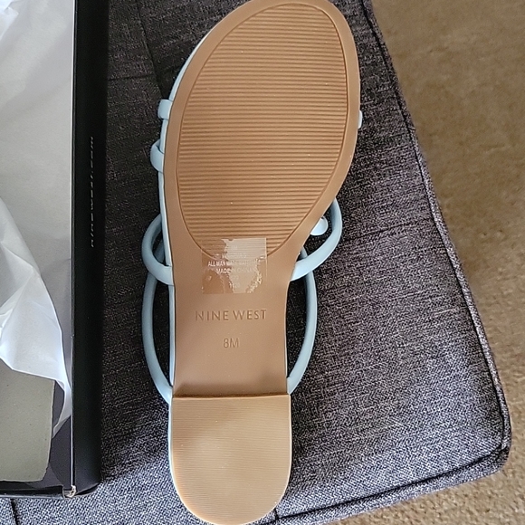 Sandals, - Picture 3 of 4